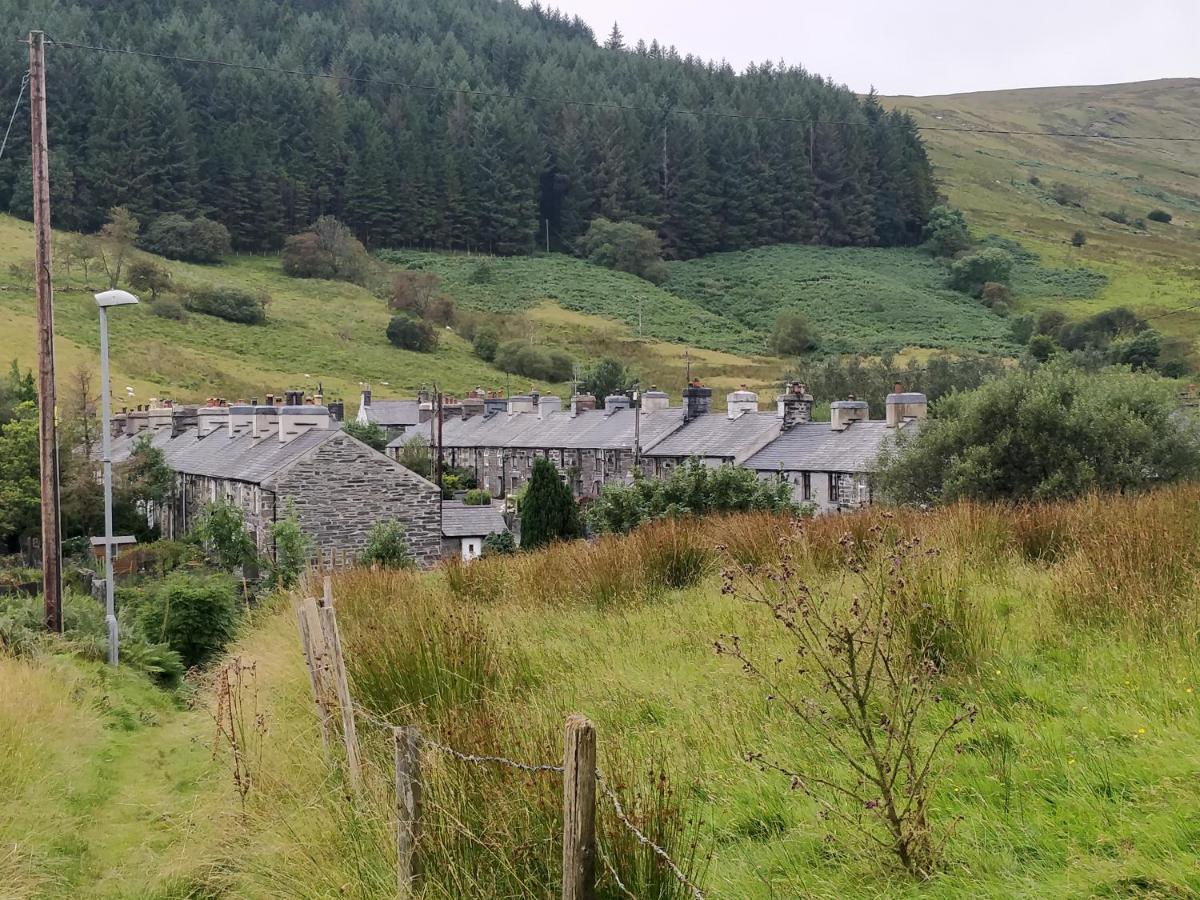 Pen Y Cwm Vila Penmachno Exterior foto